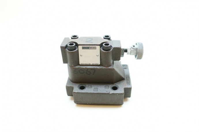 R4U06-533-10-A5-M48562-5 DENISON