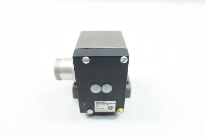 BNS 819-B02-D12-72-10-FD BALLUFF