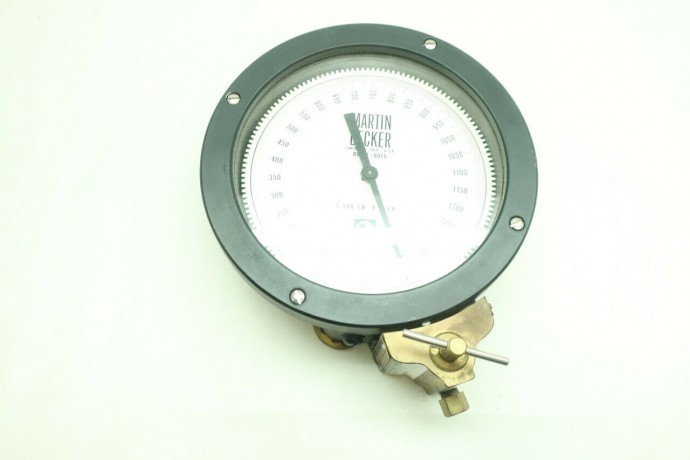 B1151-0015 MARTIN DECKER