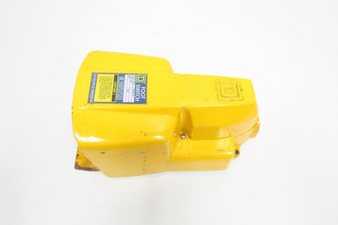 9002 AW-117 SQUARE D